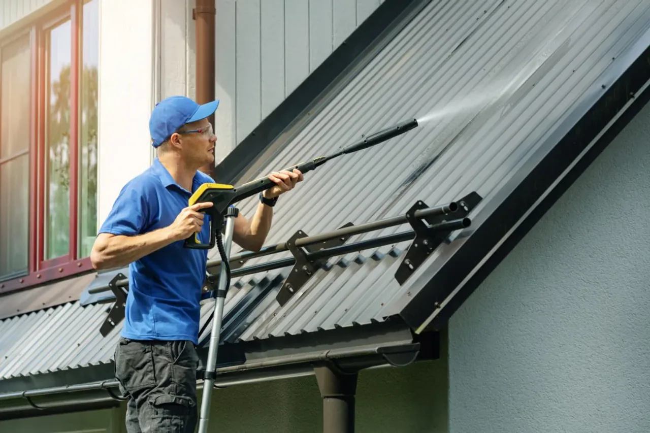 High-pressure exterior cleaning